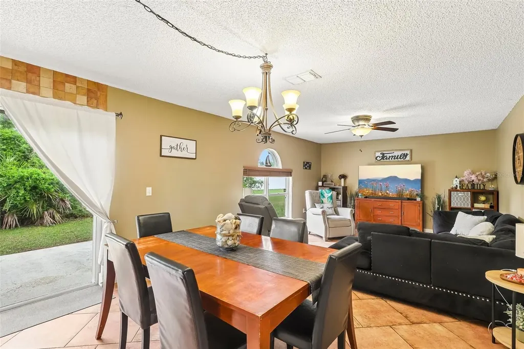 17 Pinell Lane Palm Coast FL 32164