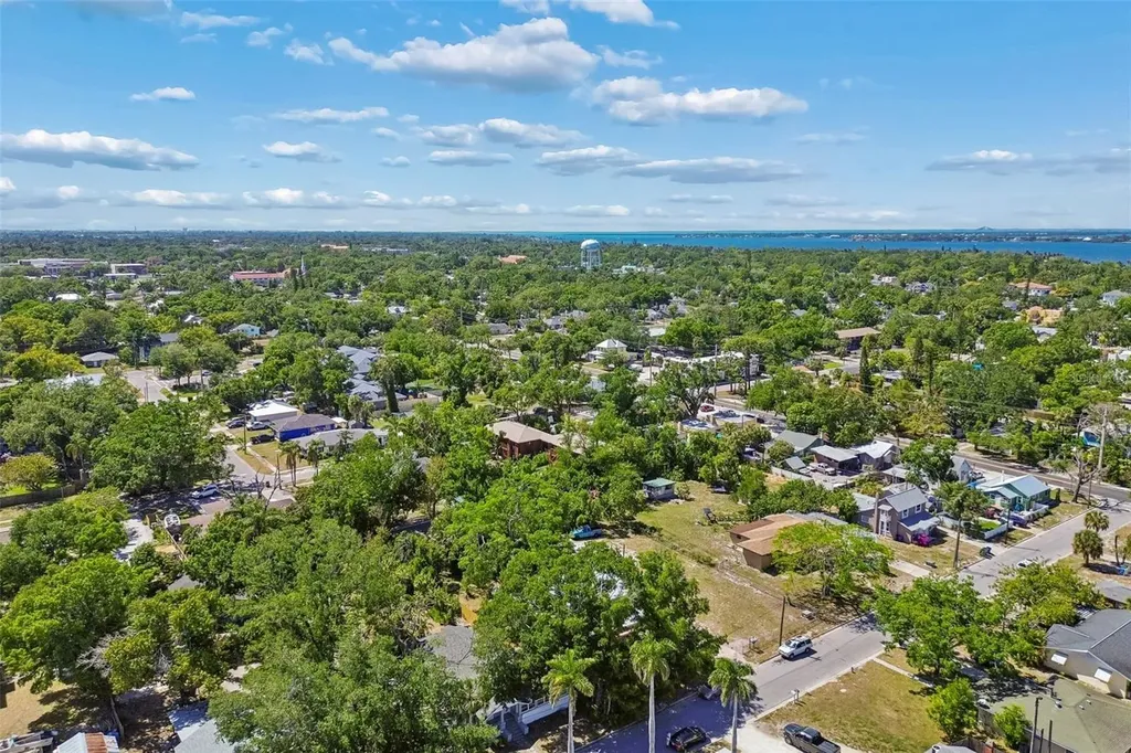 1002 23rd Street W Bradenton FL 34205