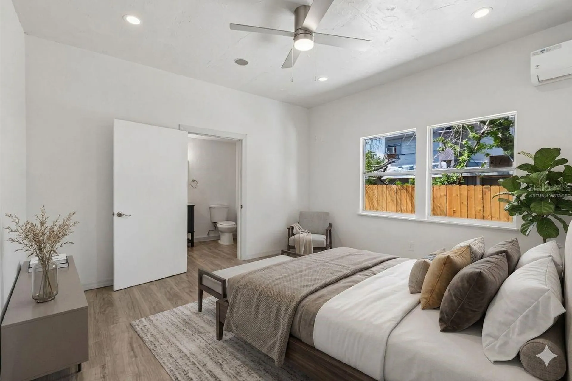 1002 23rd Street W Bradenton FL 34205