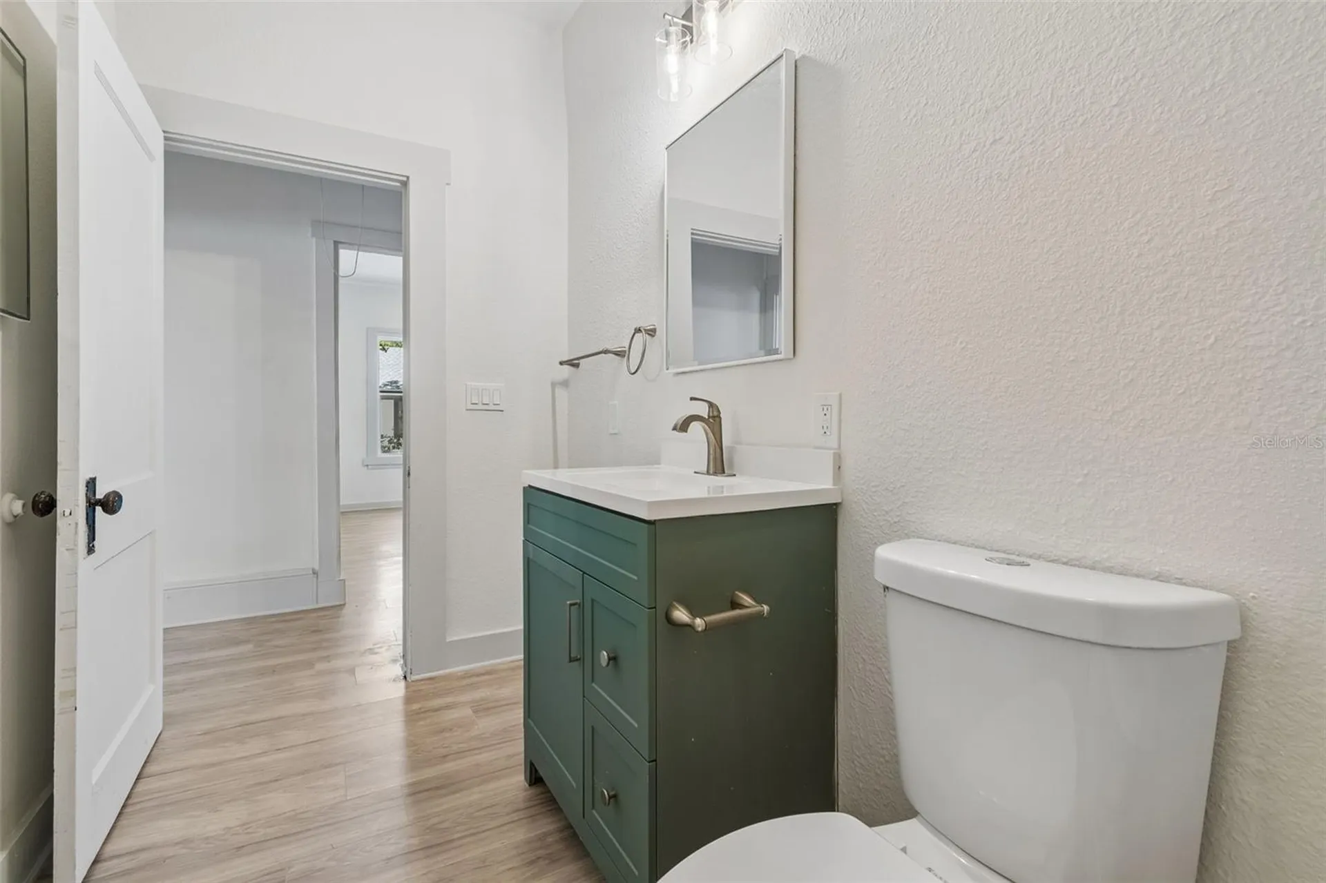 1002 23rd Street W Bradenton FL 34205