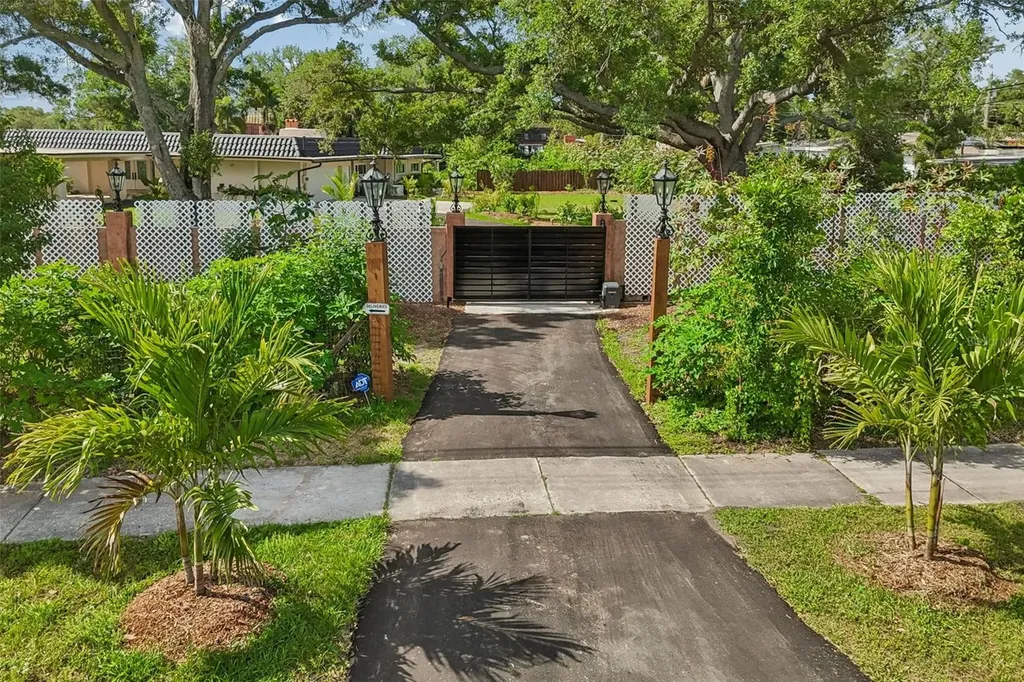 1875 Belleair Road Clearwater FL 33764