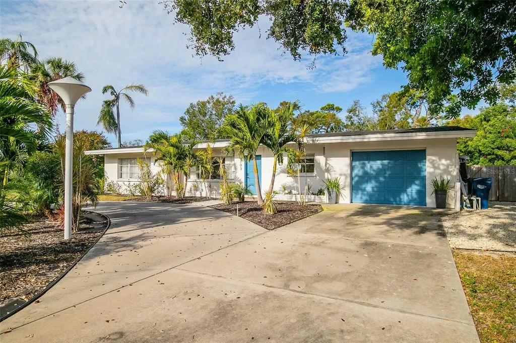 703 Whitfield Avenue Sarasota FL 34243