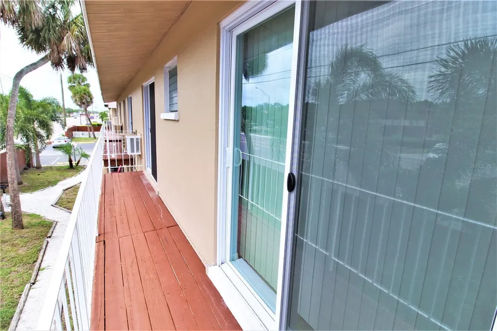 3001 Bee Ridge Road Sarasota FL 34239