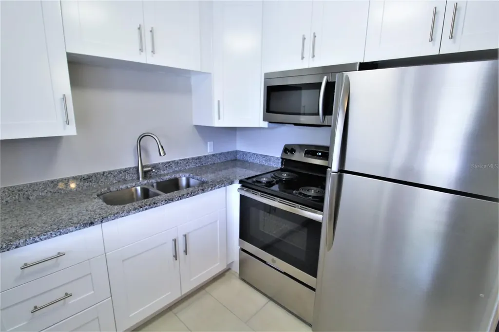 3001 Bee Ridge Road Sarasota FL 34239