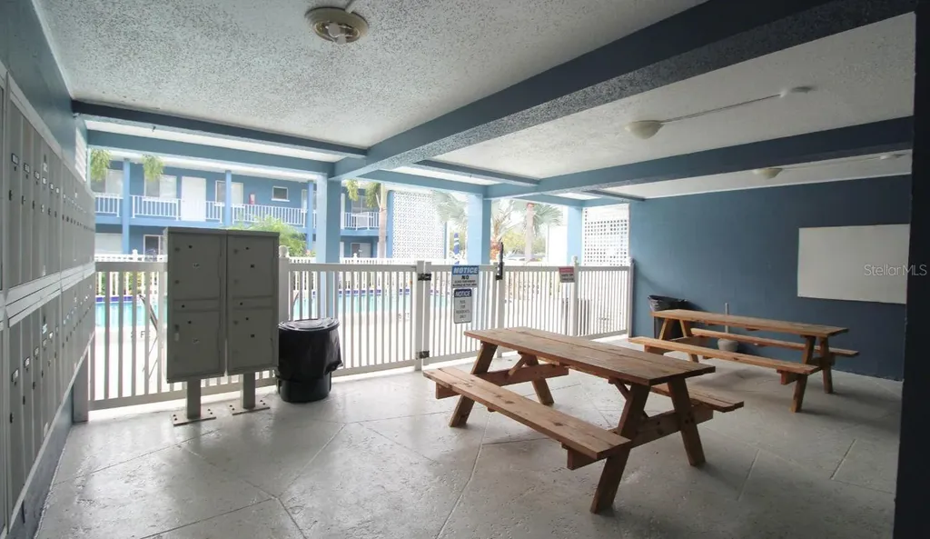 3001 Bee Ridge Road Sarasota FL 34239