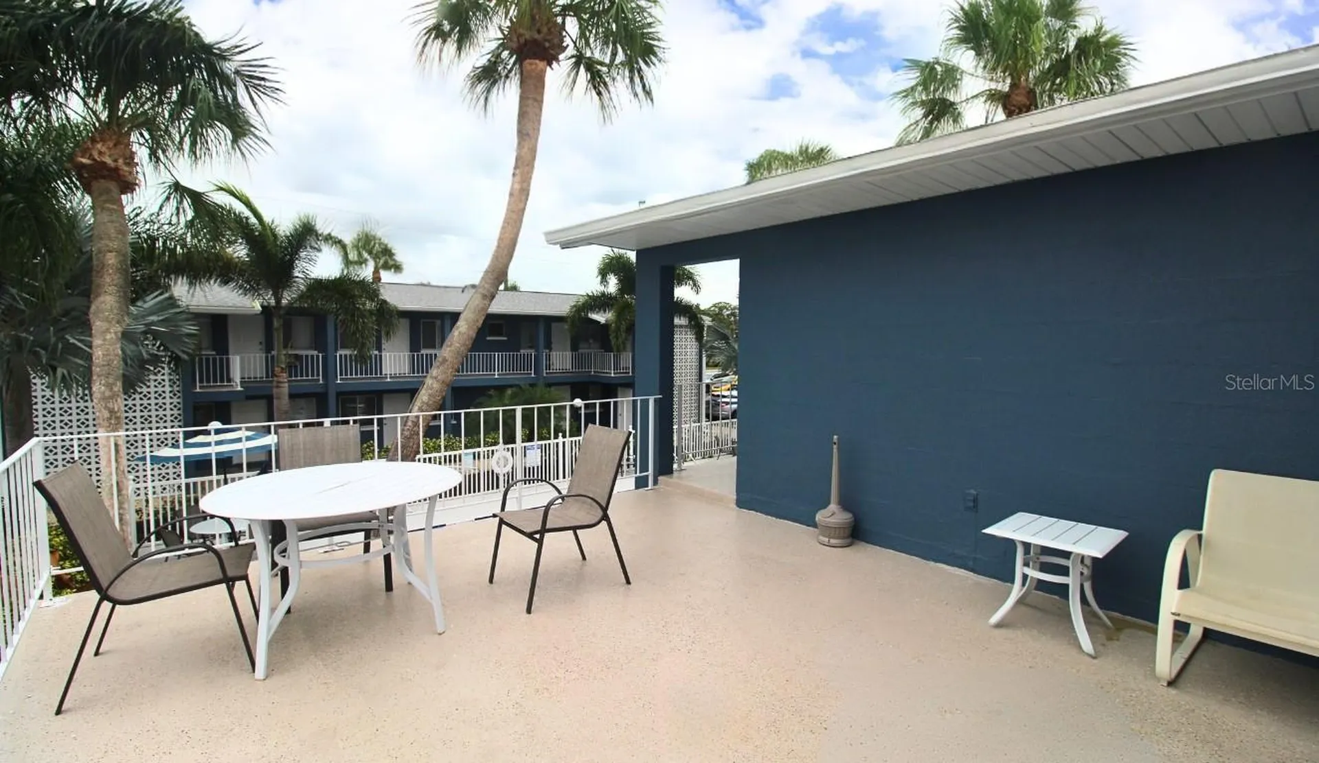 3001 Bee Ridge Road Sarasota FL 34239