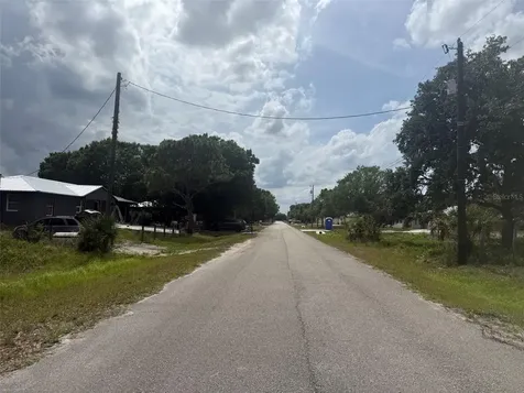7555 NW 82nd Court Okeechobee FL 34972