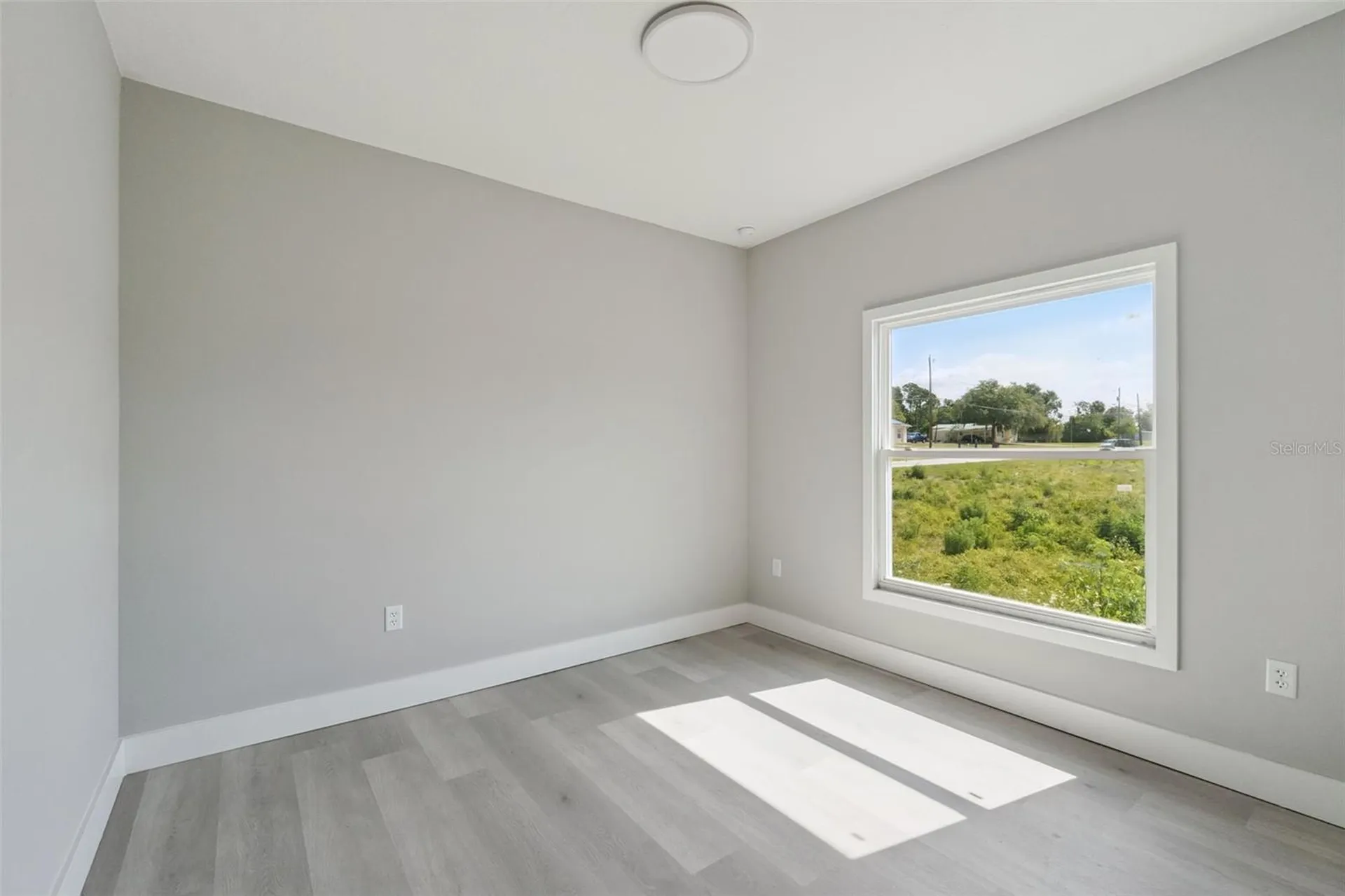 397 North Boulevard W Davenport FL 33837