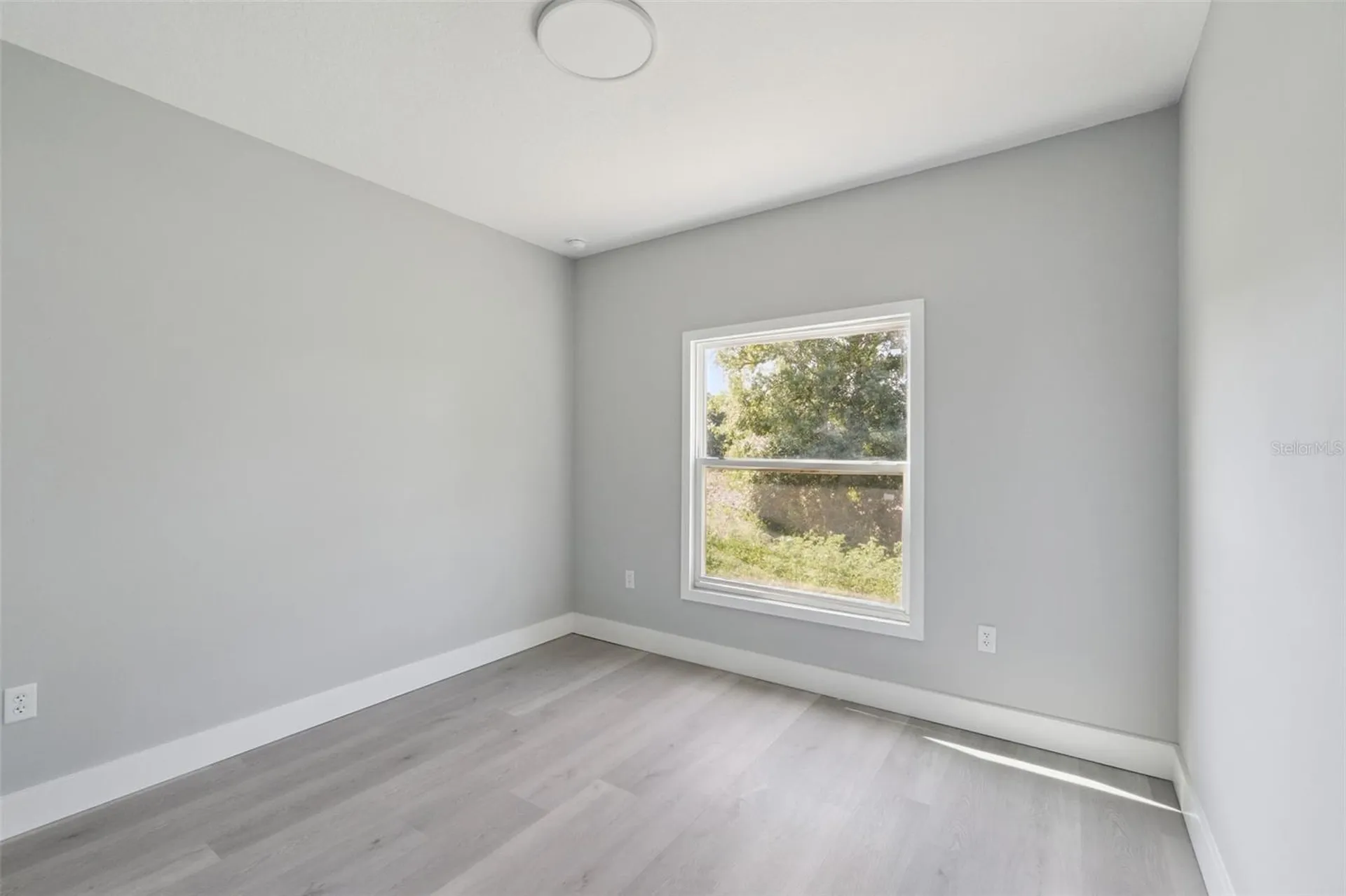 397 North Boulevard W Davenport FL 33837