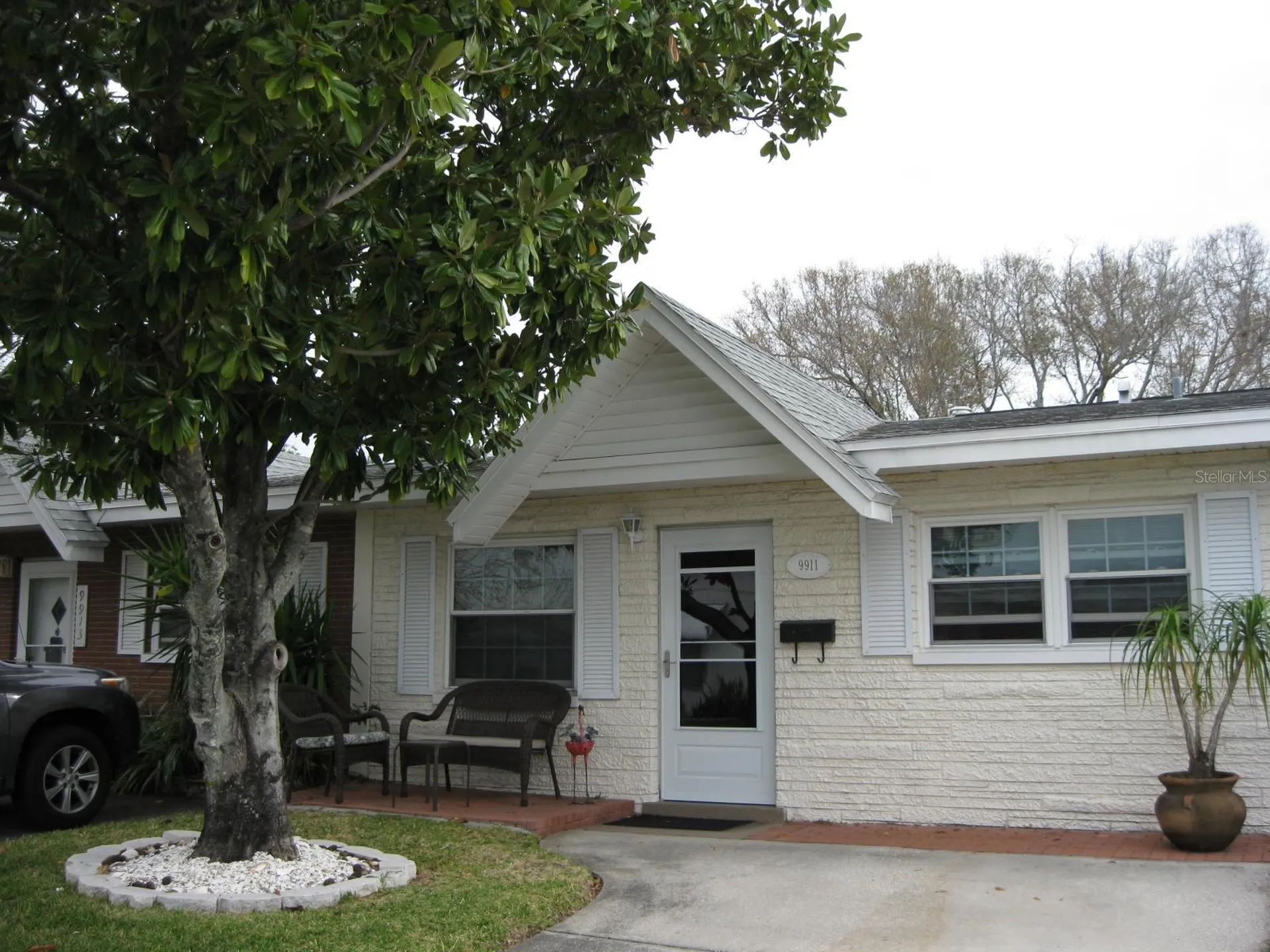 9911 Dahlia Street N Pinellas Park FL 33782