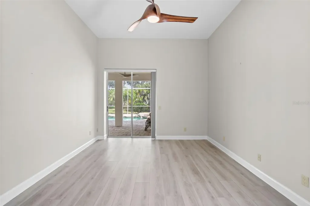 4042 Westbourne Circle Sarasota FL 34238