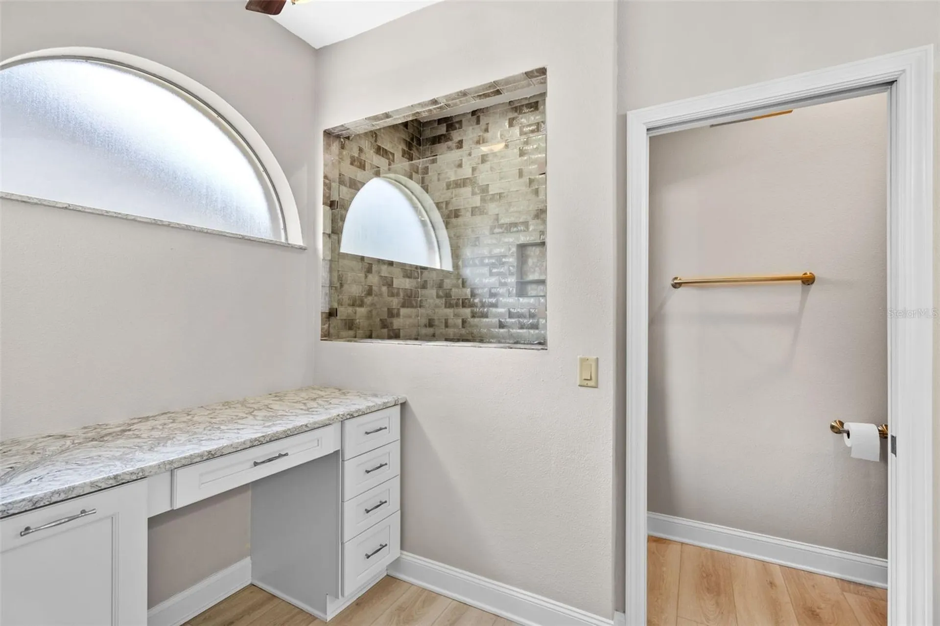 4042 Westbourne Circle Sarasota FL 34238