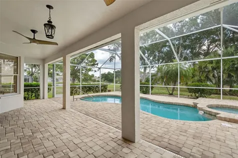 4042 Westbourne Circle Sarasota FL 34238
