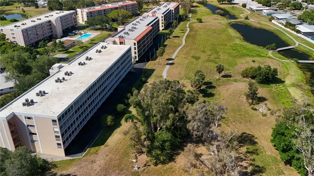 9510 Harbor Greens Way Seminole FL 33776