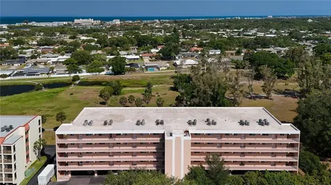 9510 Harbor Greens Way Seminole FL 33776