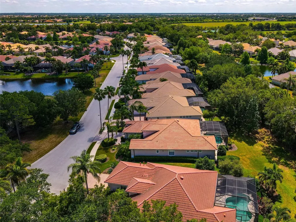 13804 Siena Loop Lakewood Ranch FL 34202