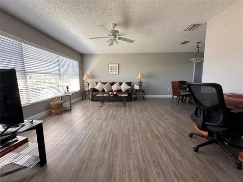6914 20th Avenue W Bradenton FL 34209