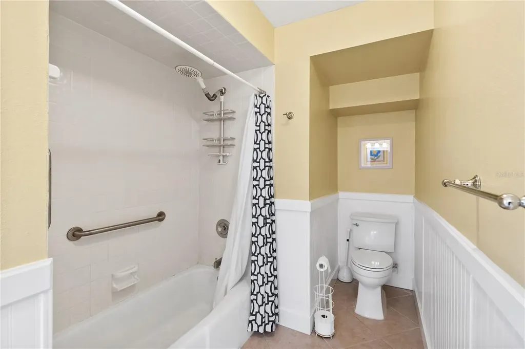 7860 Holiday Drive Sarasota FL 34231