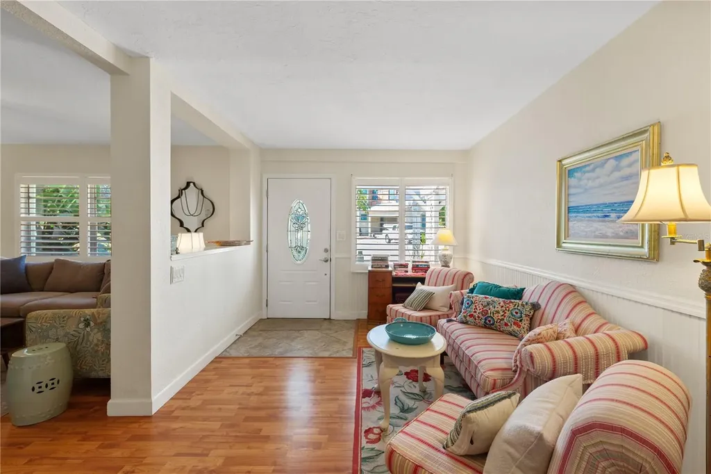 7860 Holiday Drive Sarasota FL 34231