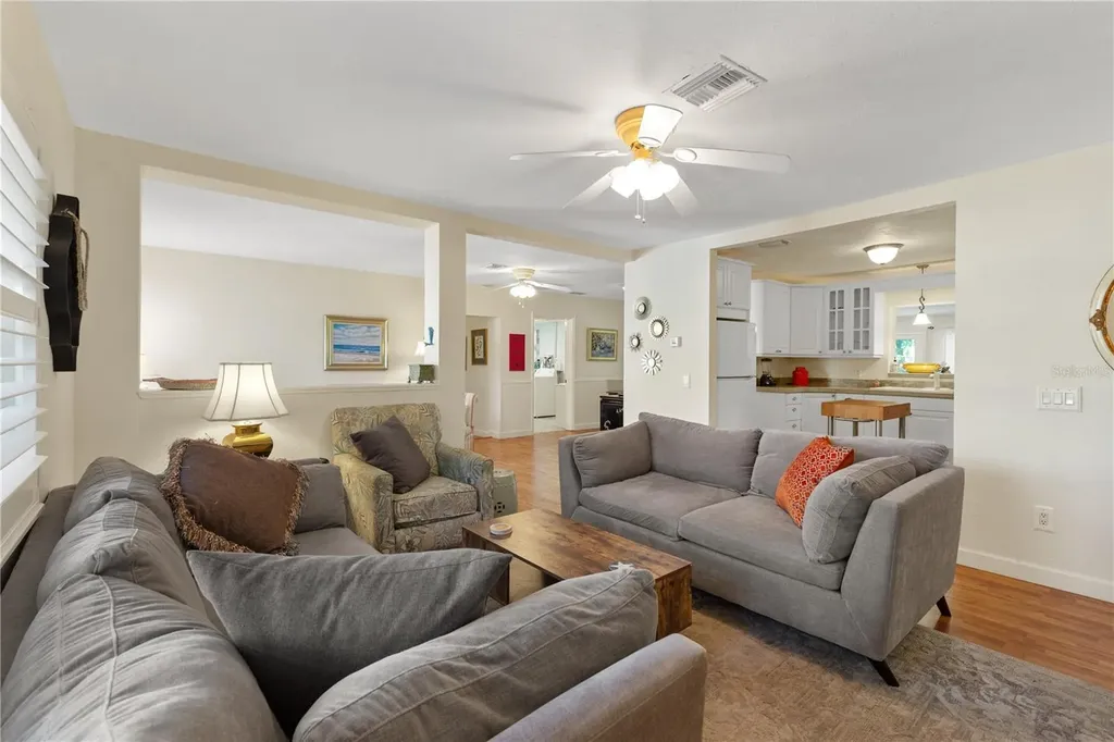 7860 Holiday Drive Sarasota FL 34231