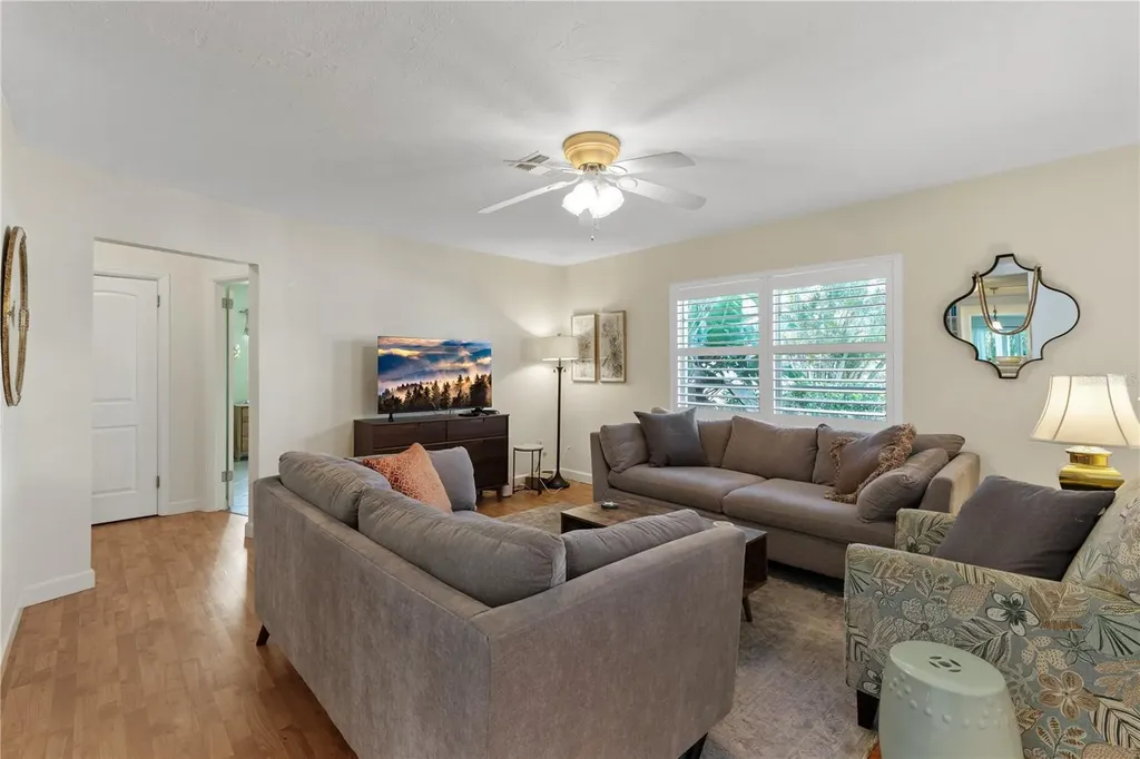 7860 Holiday Drive Sarasota FL 34231