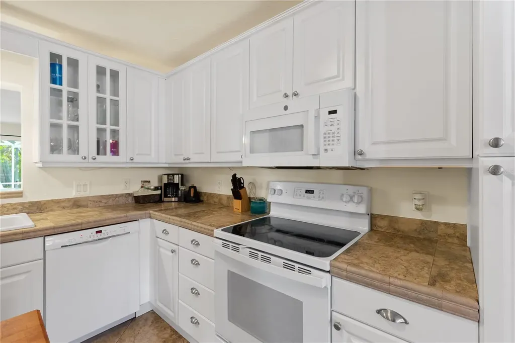 7860 Holiday Drive Sarasota FL 34231