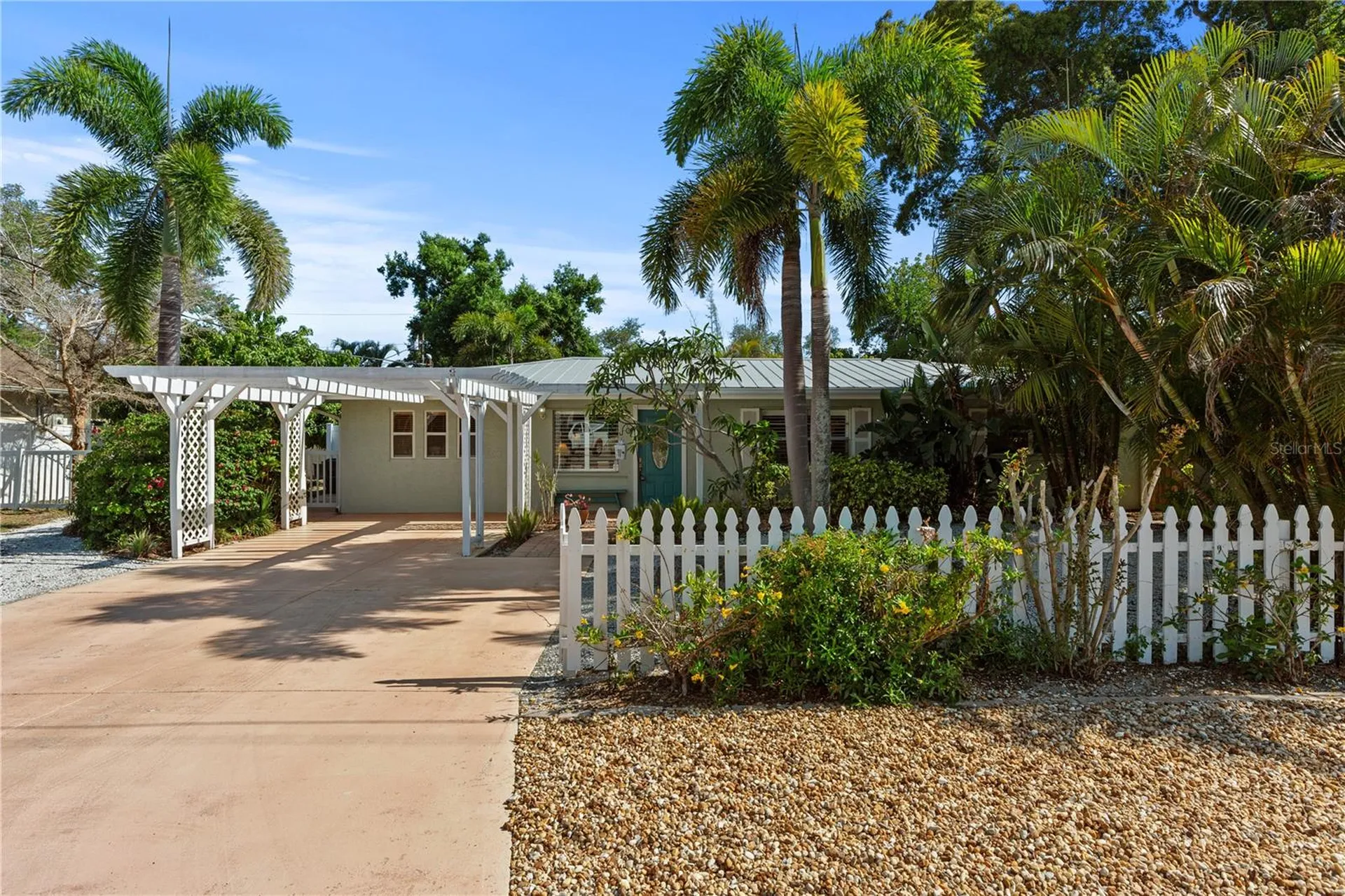 7860 Holiday Drive Sarasota FL 34231