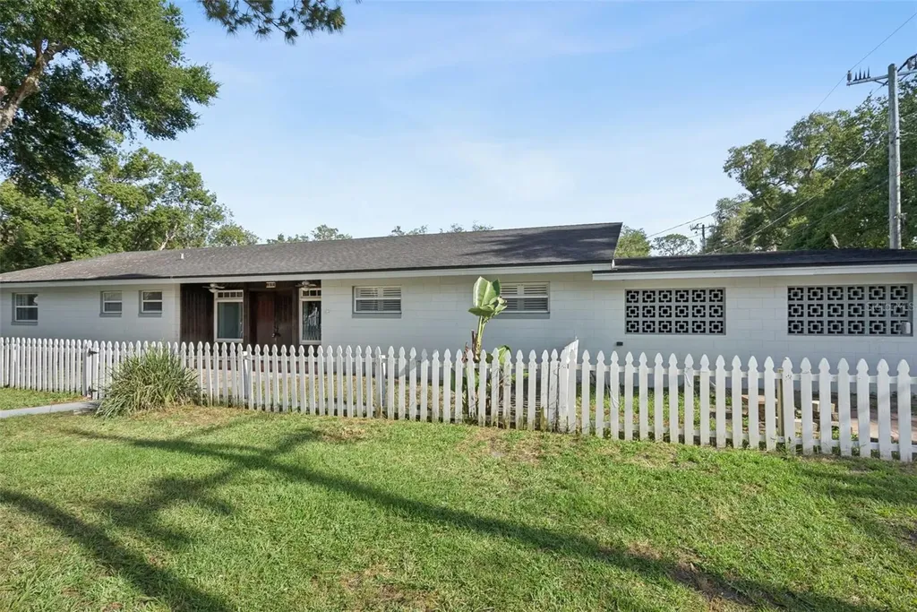 401 W 10th Street Sanford FL 32771