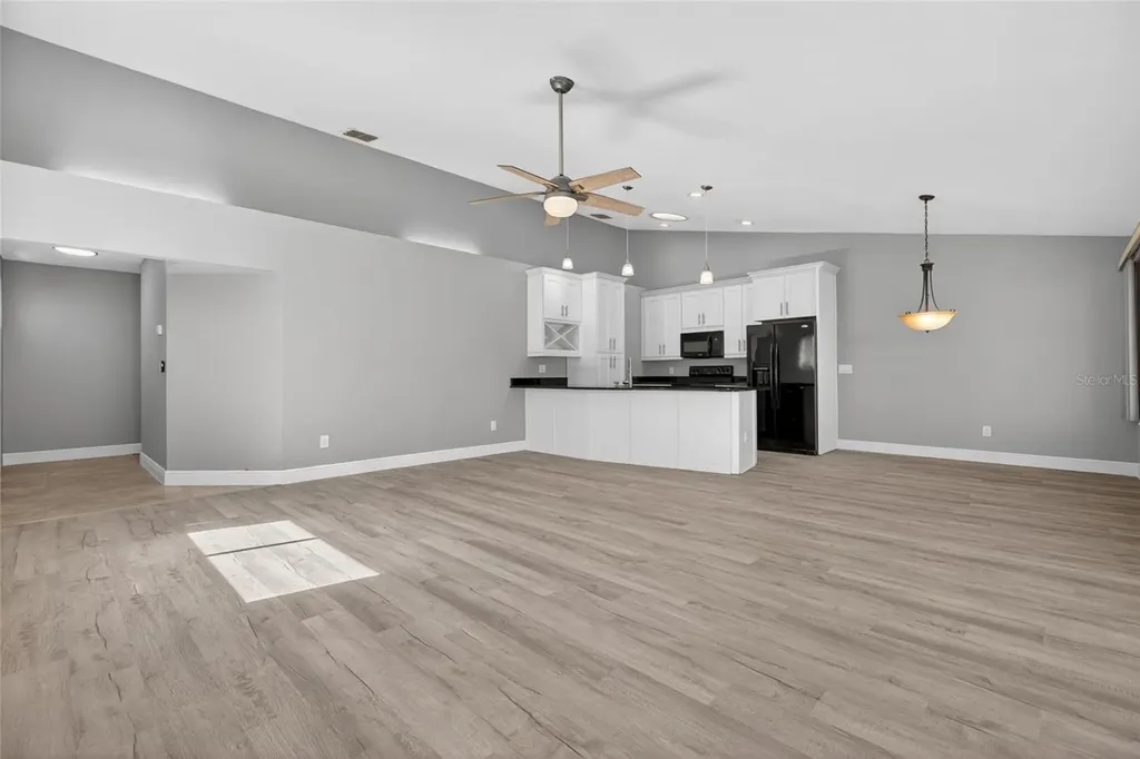 14617 Loridawn Drive Seminole FL 33776