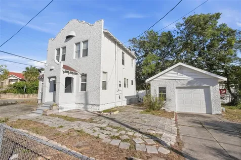 216 Earl Street Daytona Beach FL 32118