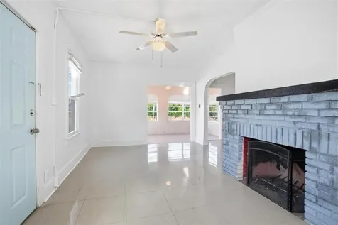 216 Earl Street Daytona Beach FL 32118