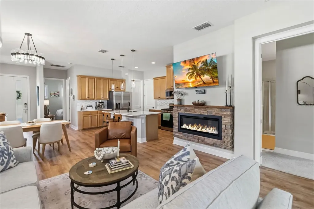 2305 Datura Loop St Cloud FL 34772