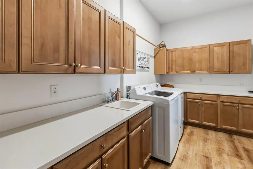 2305 Datura Loop St Cloud FL 34772