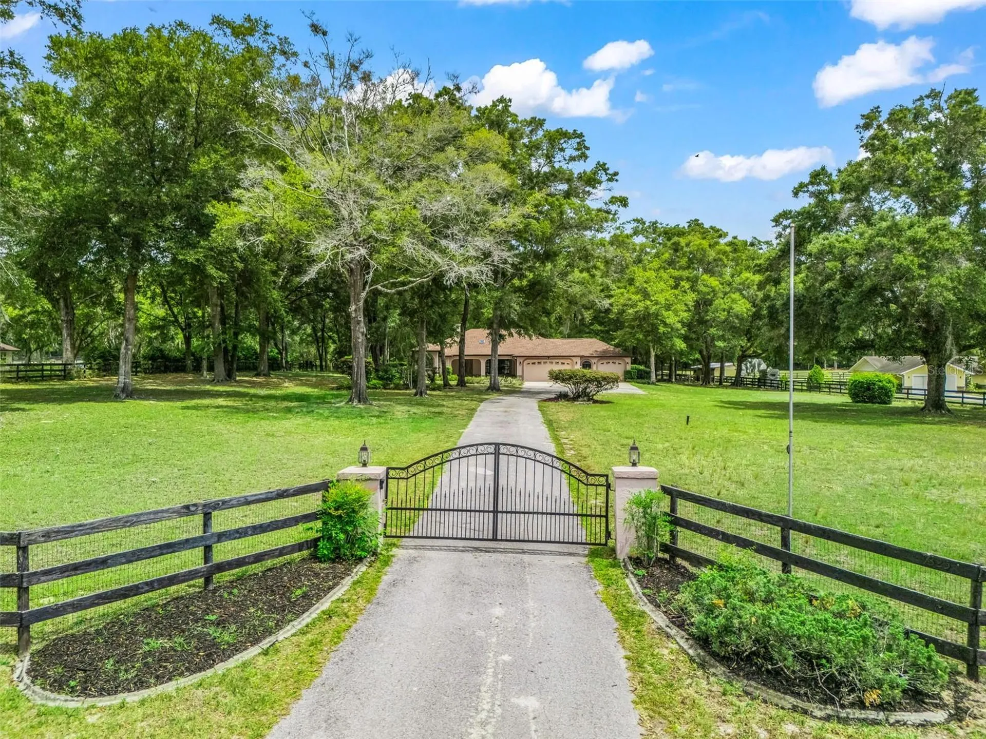1325 NW 73rd Terrace Ocala FL 34482