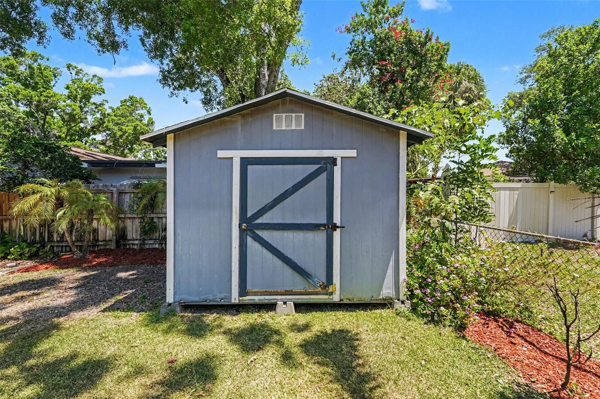 5923 Dunfries Street N St Petersburg FL 33709