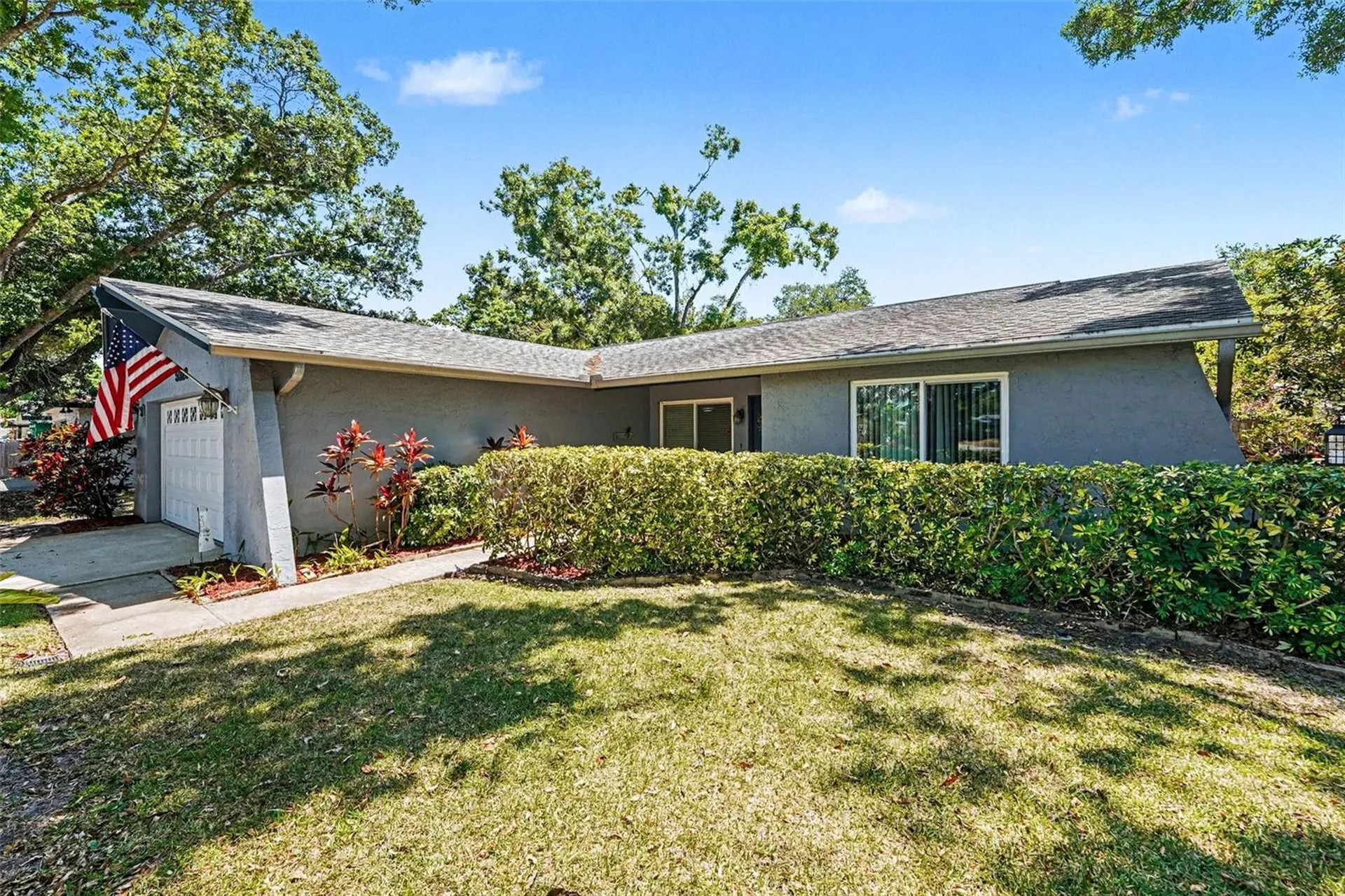 5923 Dunfries Street N St Petersburg FL 33709
