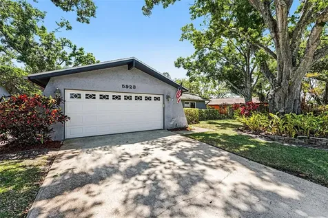 5923 Dunfries Street N St Petersburg FL 33709