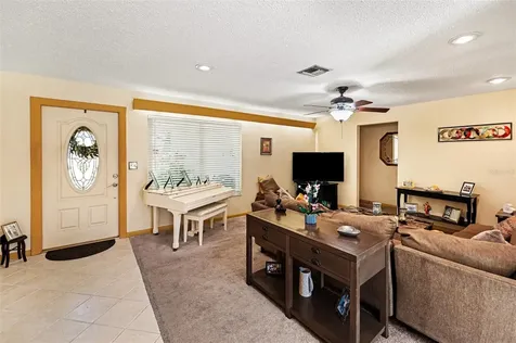 5923 Dunfries Street N St Petersburg FL 33709