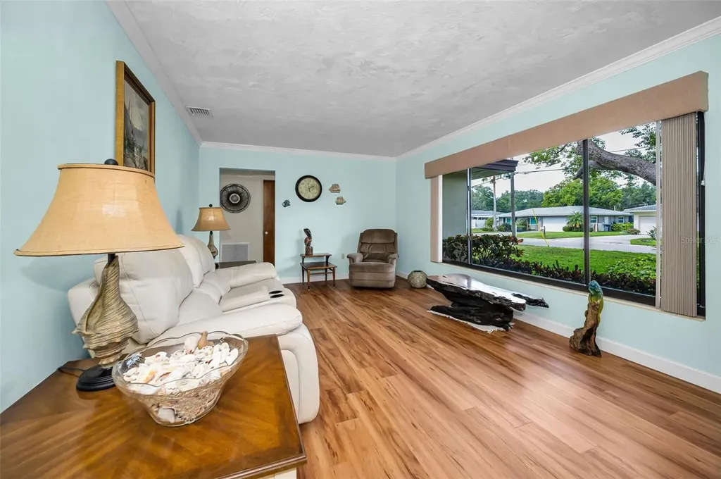 409 Graham Drive Clearwater FL 33765