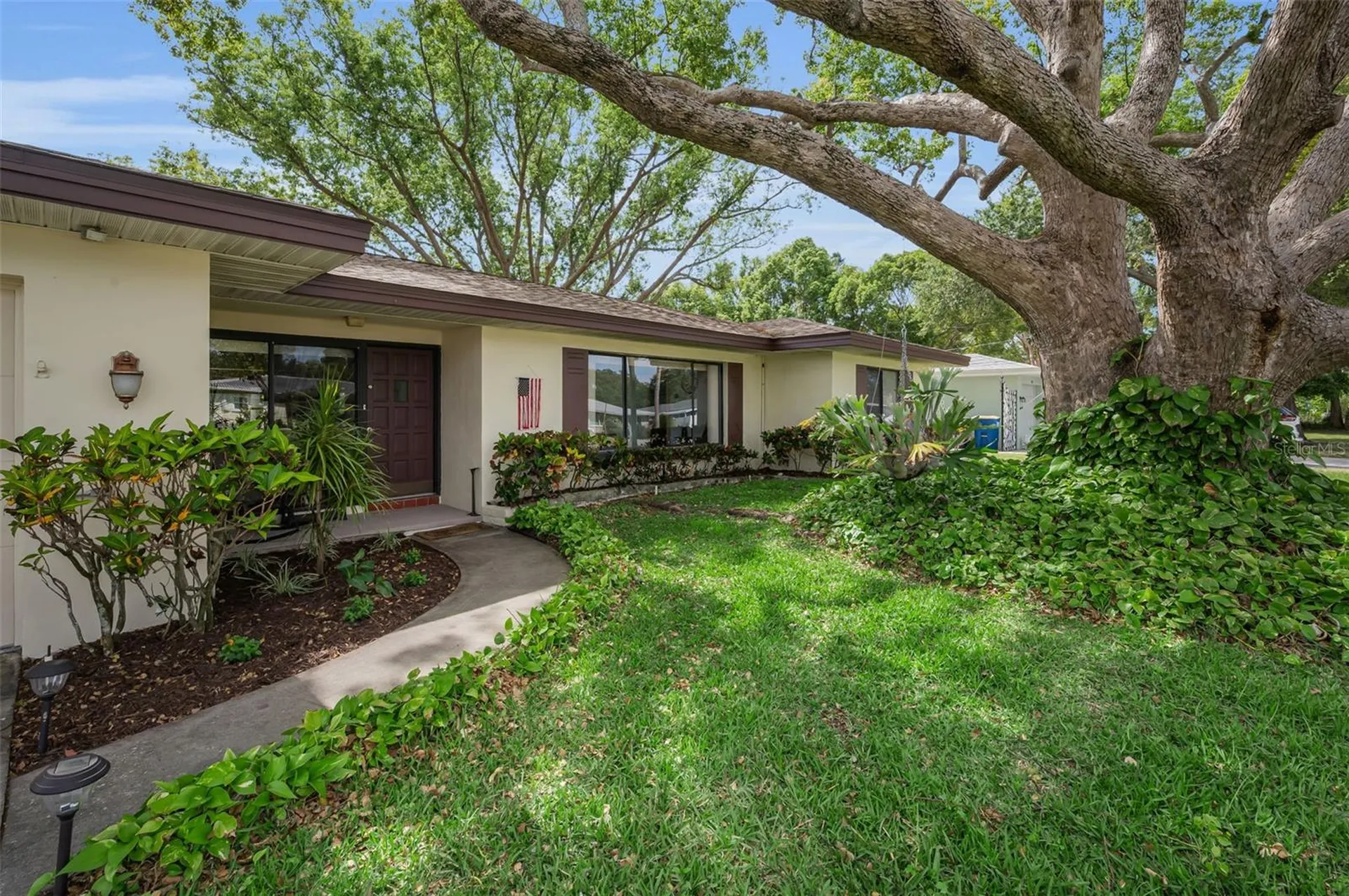409 Graham Drive Clearwater FL 33765