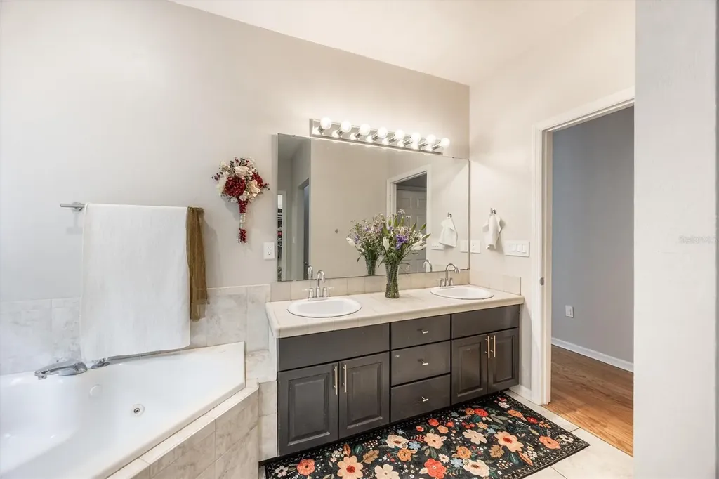 9902 SW 124th Terrace Archer FL 32618