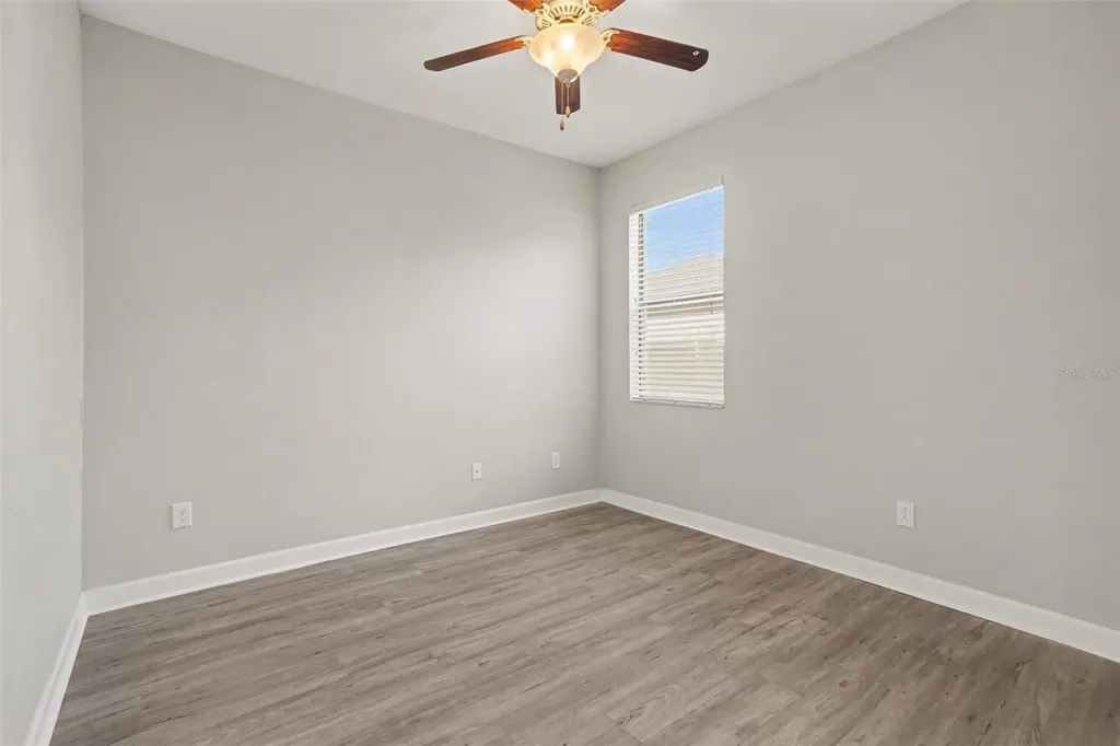 28522 E Pleasant Bay Loop Wesley Chapel FL 33543