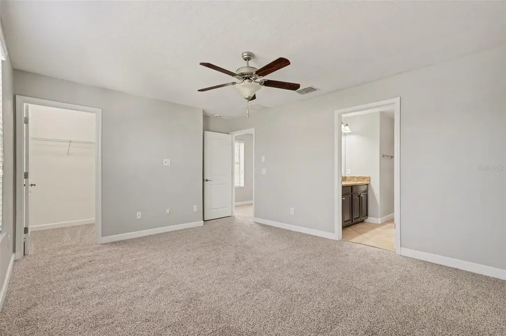 28522 E Pleasant Bay Loop Wesley Chapel FL 33543