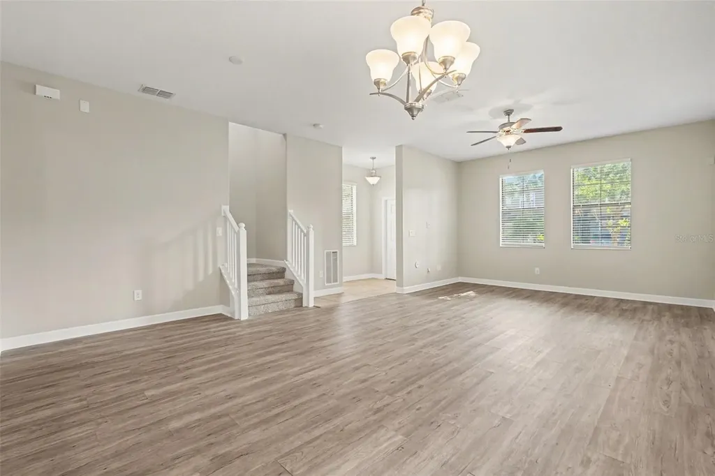 28522 E Pleasant Bay Loop Wesley Chapel FL 33543