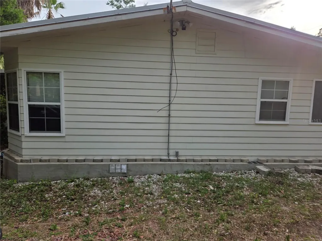 421 Margaret Street Bronson FL 32621