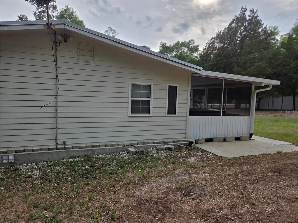 421 Margaret Street Bronson FL 32621
