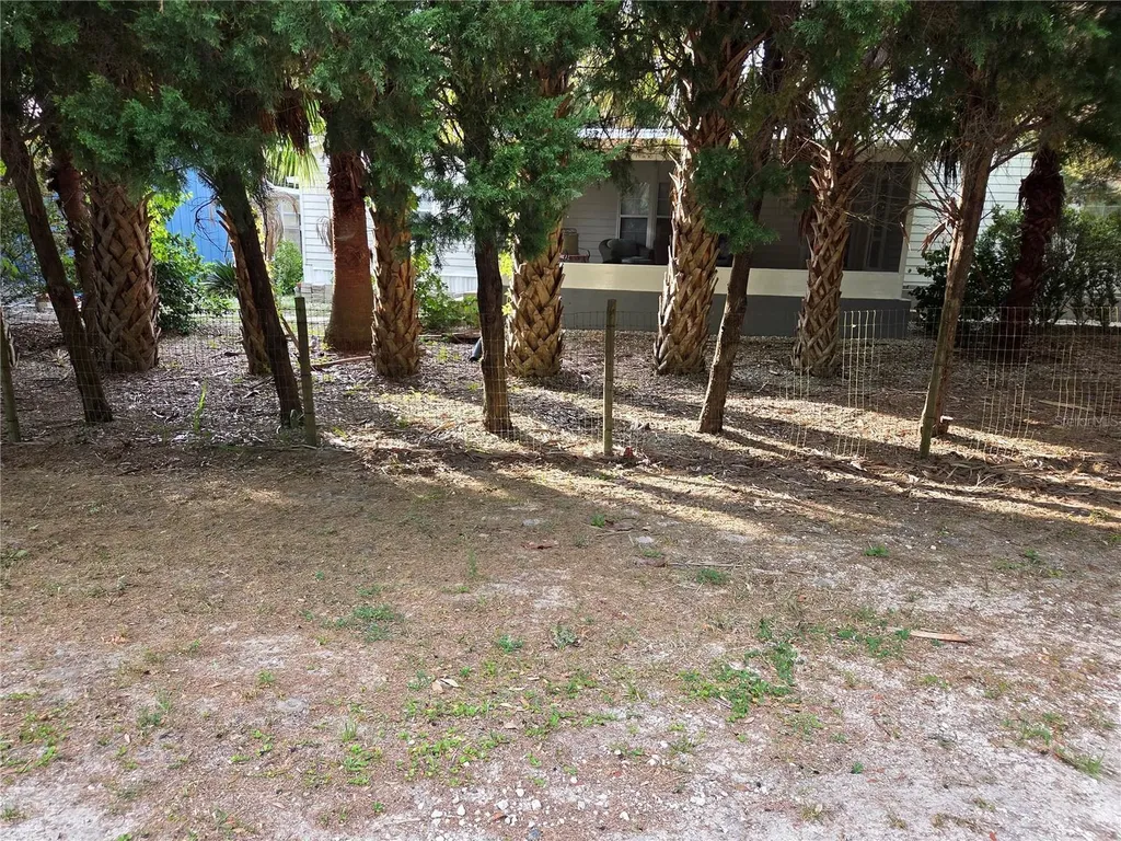 421 Margaret Street Bronson FL 32621