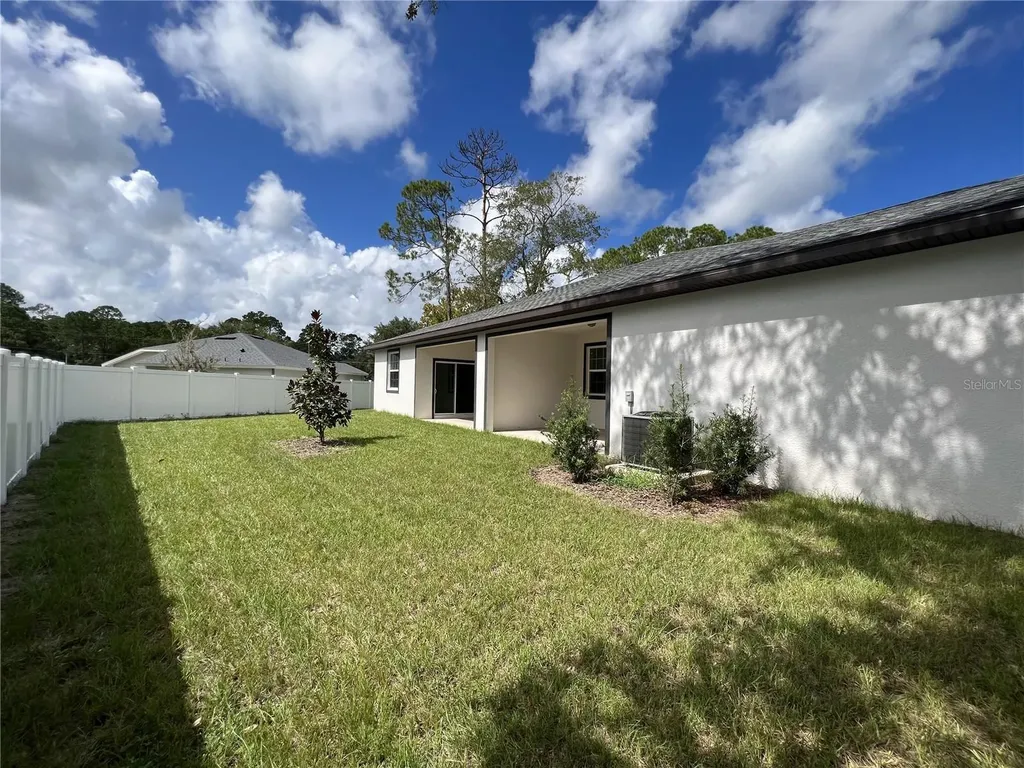 45 Wellham Lane Palm Coast FL 32164
