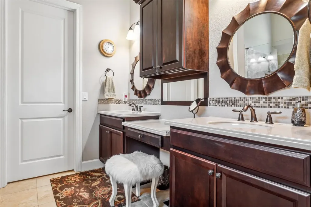 8530 Grand Alberato Road Tampa FL 33647