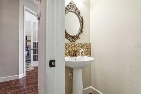 8530 Grand Alberato Road Tampa FL 33647